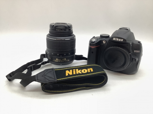 デジタルカメラのデジタル一眼レフカメラ