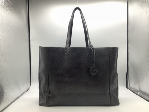 バッグのトートバッグ