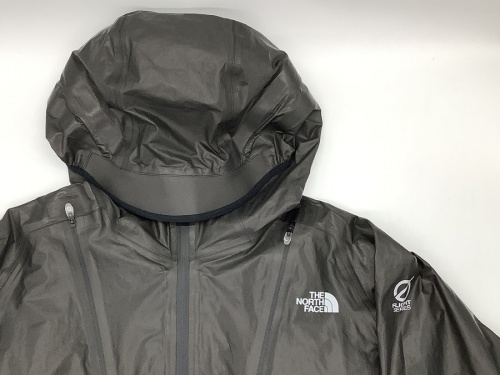 トップスのジャケット