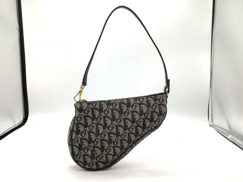 バッグのサドルバッグ