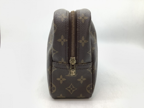 コスメポーチのLOUIS VUITTON