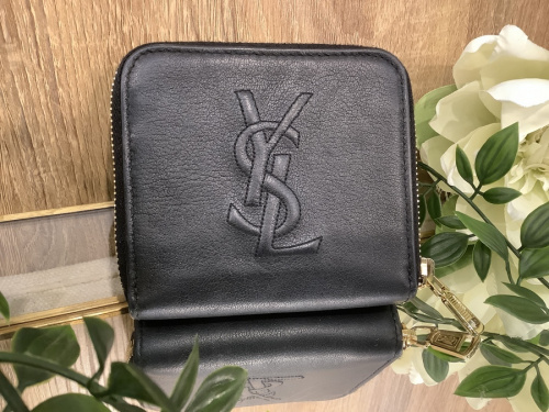 バッグ・財布の財布