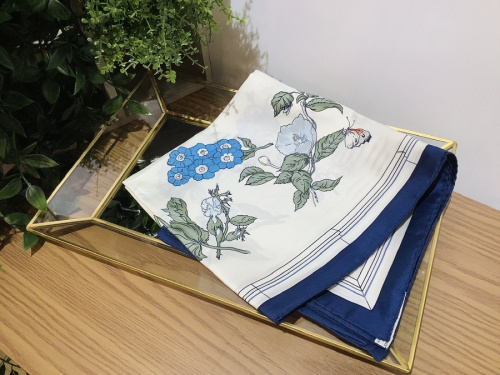 服飾小物のスカーフ