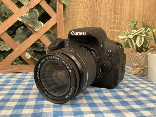 カメラのデジタルカメラ