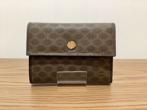 財布の2つ折り財布