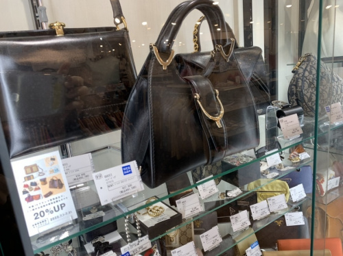 CHANELのGUCCI