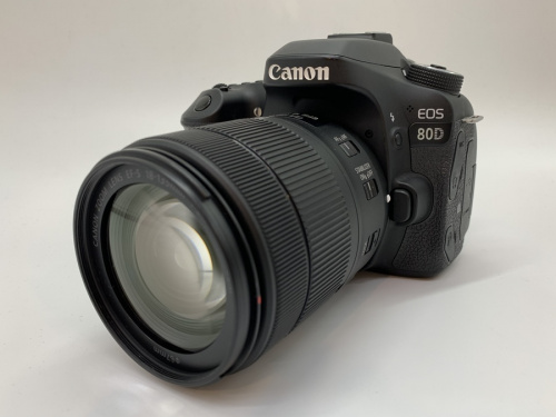 デジタルカメラのデジタル一眼レフカメラ