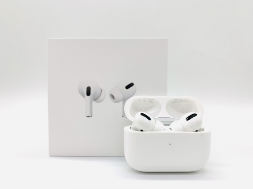 ヘッドホンのAirPods Pro