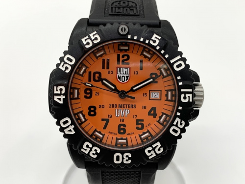 LUMINOX