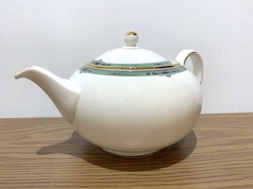 洋食器のティーポット
