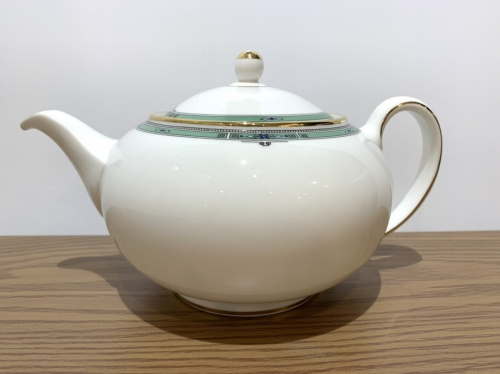 ティーポットのWEDGWOOD