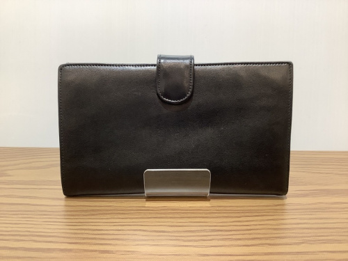 長財布のCHANEL