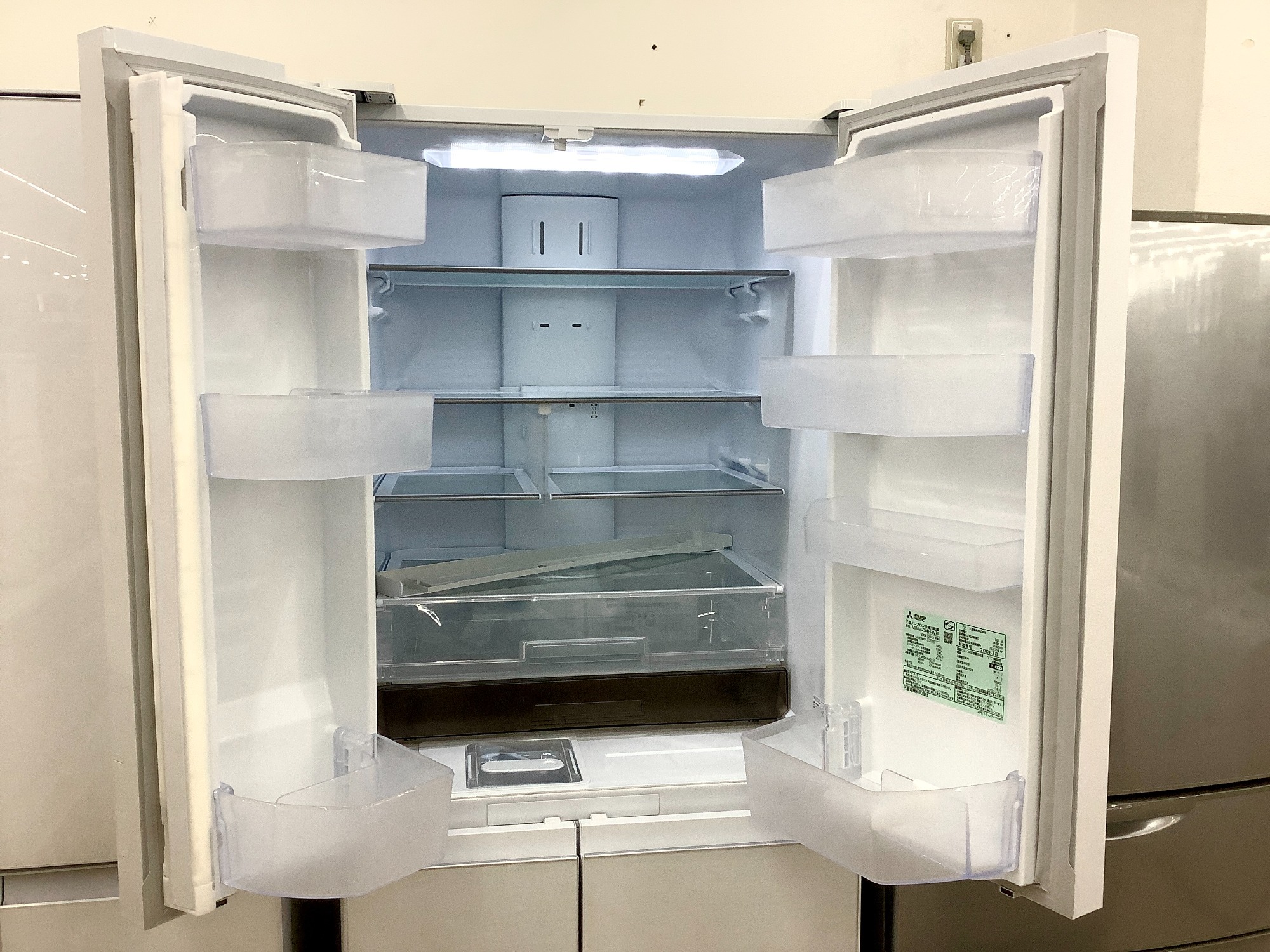 【一年保証付き】ハイアール2024年製リファービッシュ品2ドア冷蔵庫のご紹介です【トレファク東大阪箕輪店】 安心の1年保証付き！】本日は新入荷の2ドア冷蔵庫をご紹介します