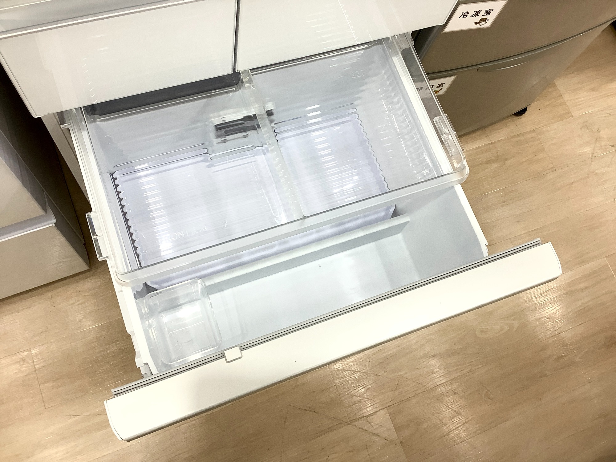 安心の1年保証付き！】本日は新入荷の2ドア冷蔵庫をご紹介します