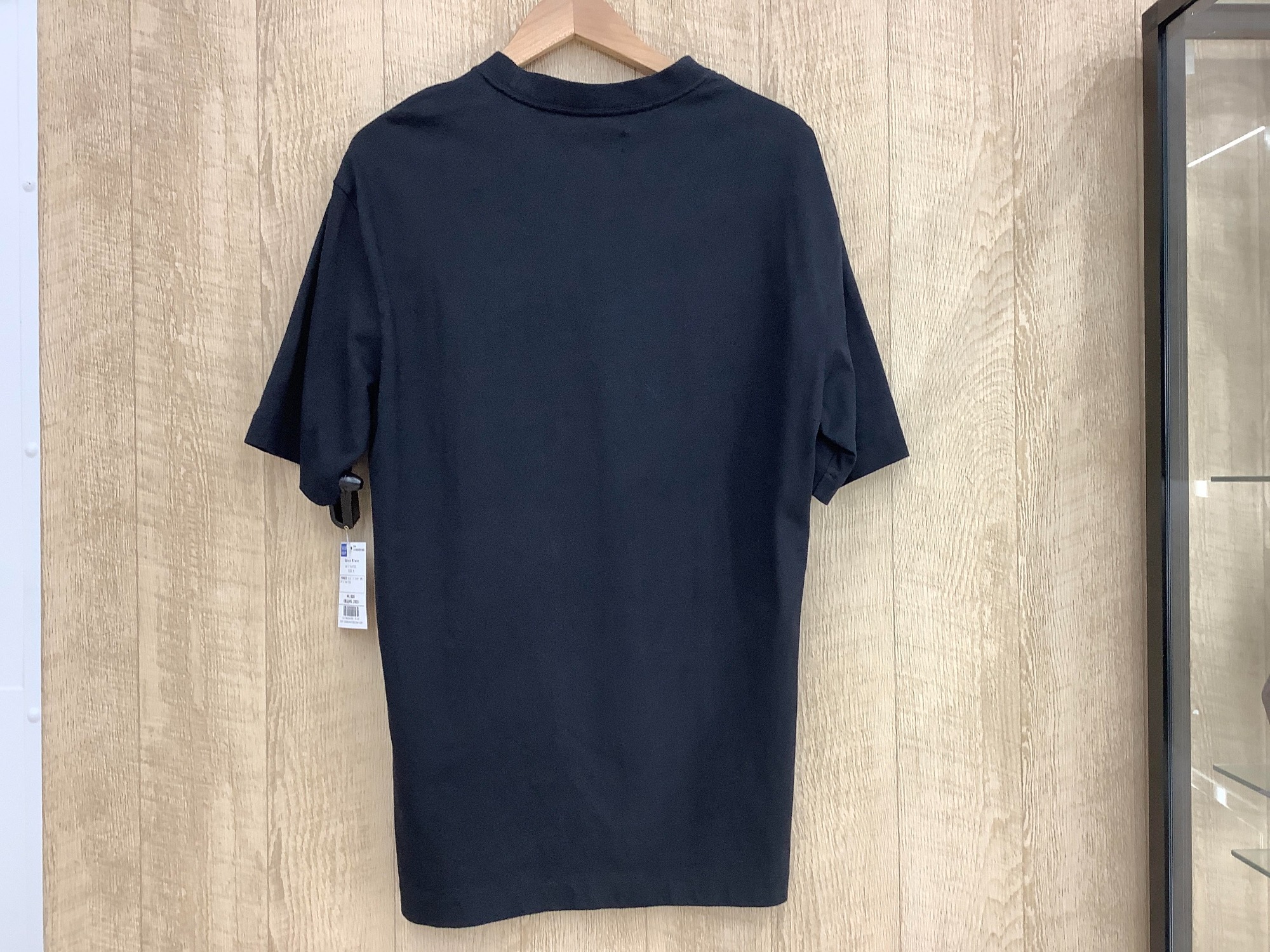 夏服買取強化中】Calvin Klein (カルバンクライン) のロゴプリントTEE