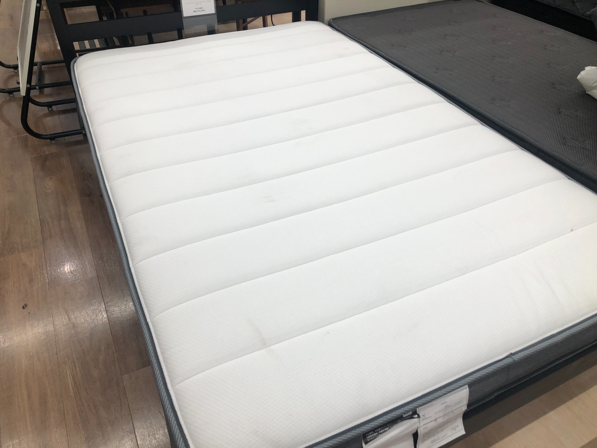 【中古】大阪引取限定　ニトリ　セミダブルベッド　家具　寝具　ブルー　６ヶ月使用！ ニトリ 電動セミダブルベッドフレーム＋マットレスセット(NS004