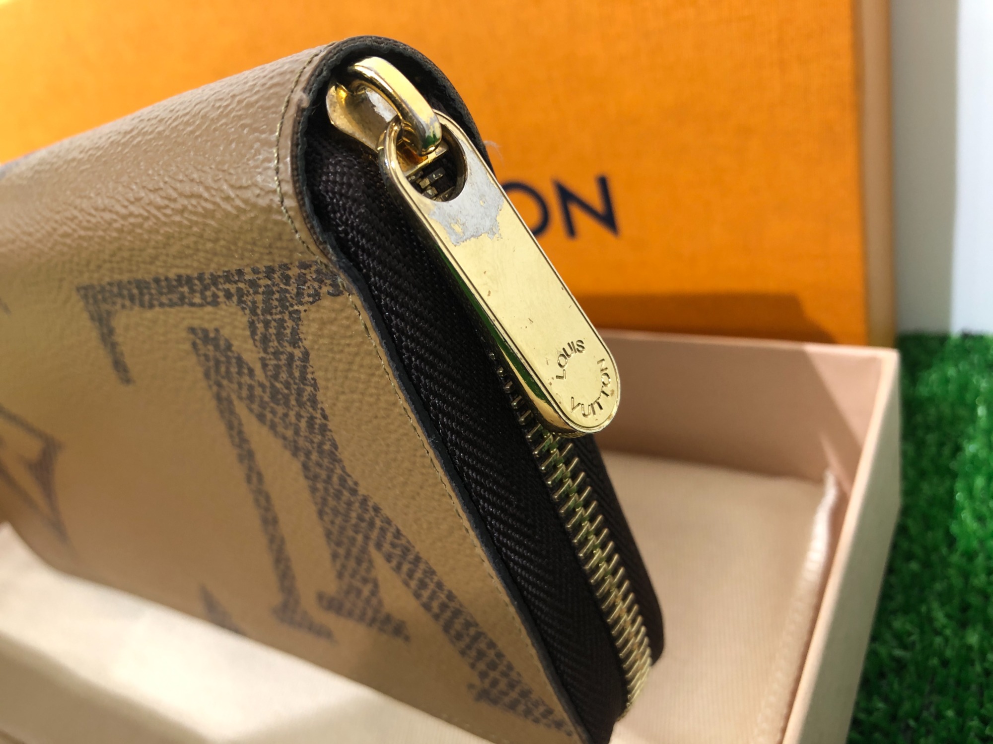 LOUIS VUITTON (ルイ ヴィトン) モノグラム・ジャイアント