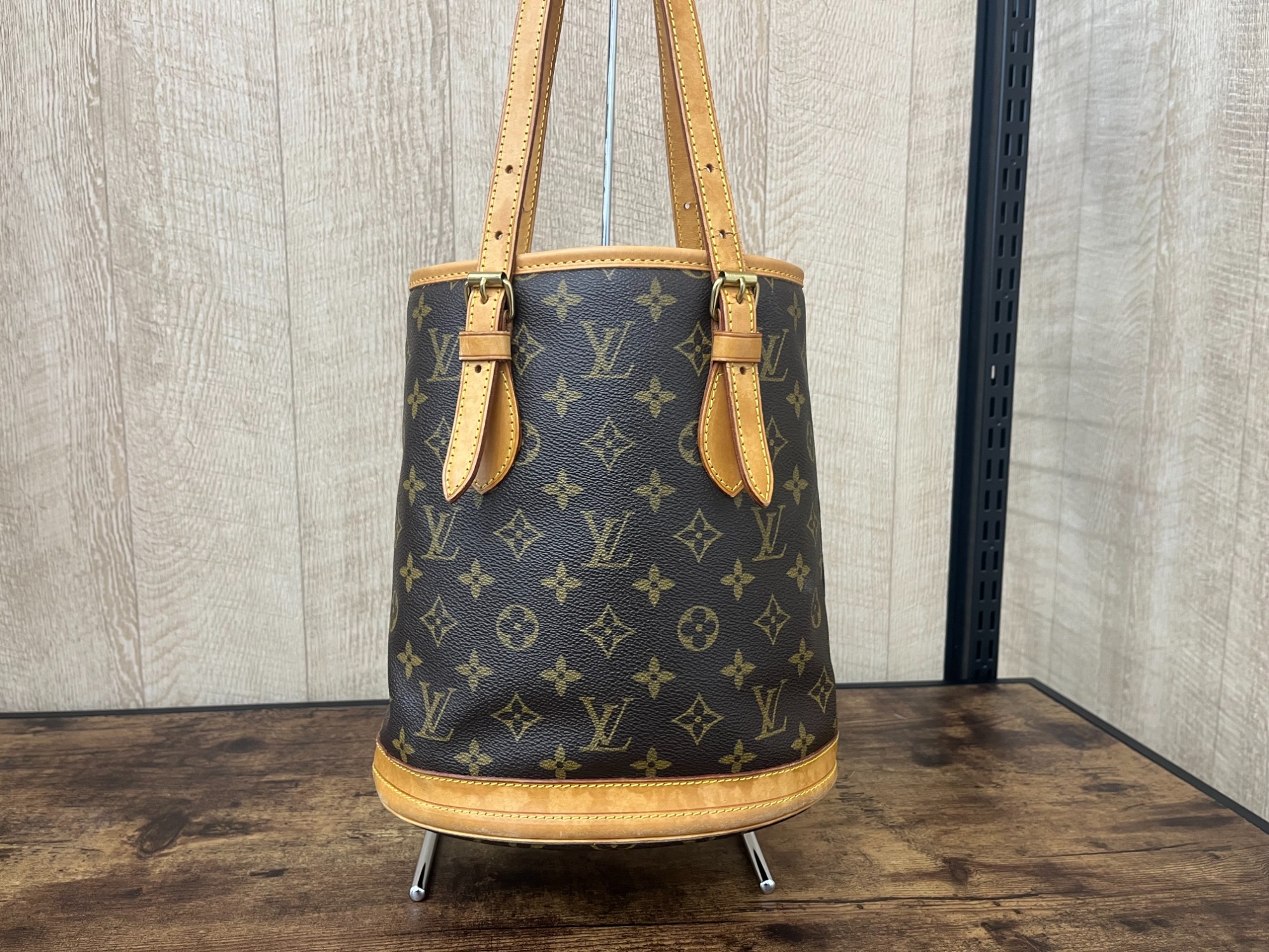 ルイヴィトン　バケットPM 必読⚠️状態が悪い内側ボロボロ⚠️　　中古品 楽天市場】ルイ ヴィトン モノグラム バケットpmの通販