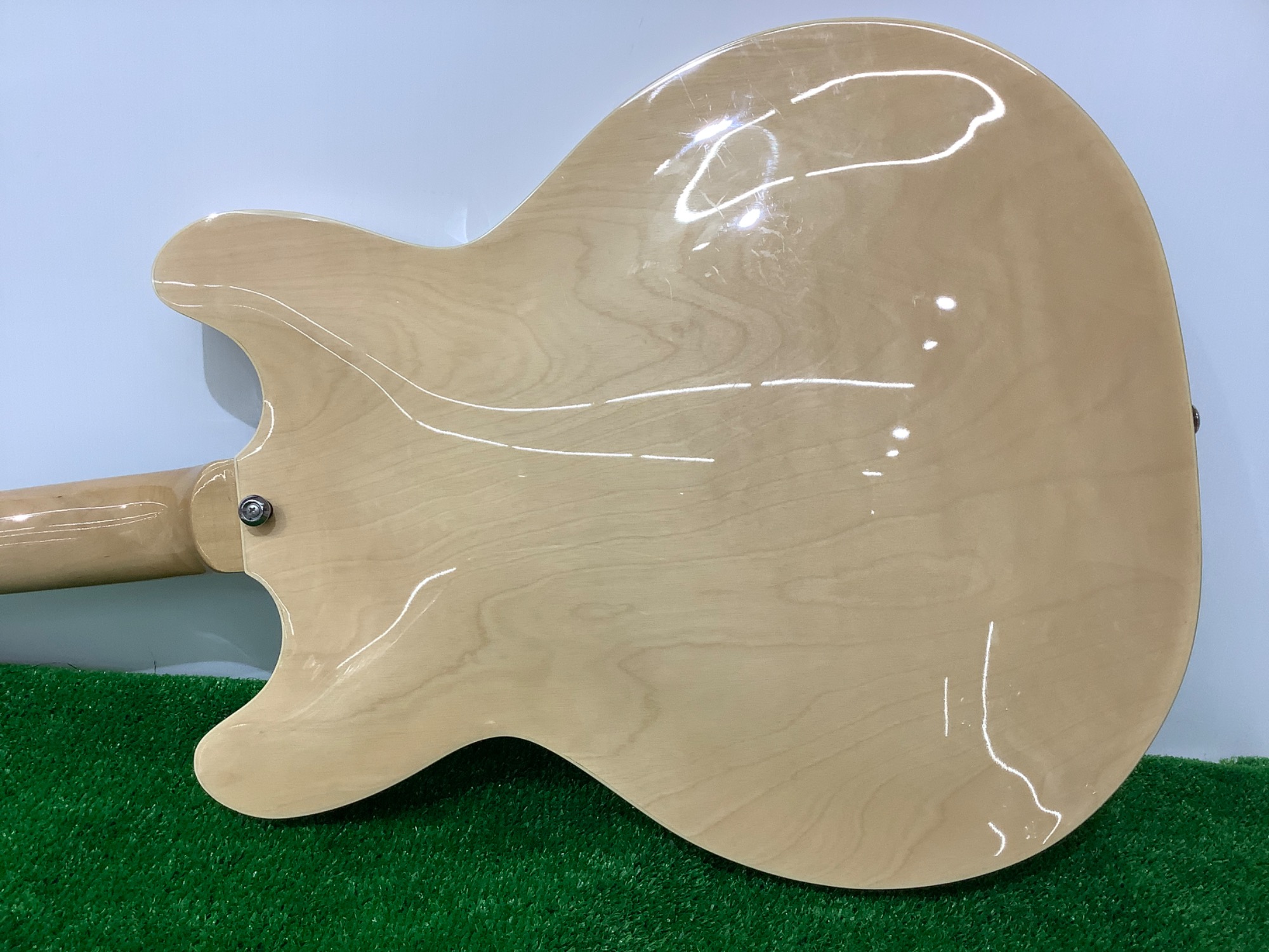 楽器買取強化中！】GROTEのセミアコースティックギターのご紹介です