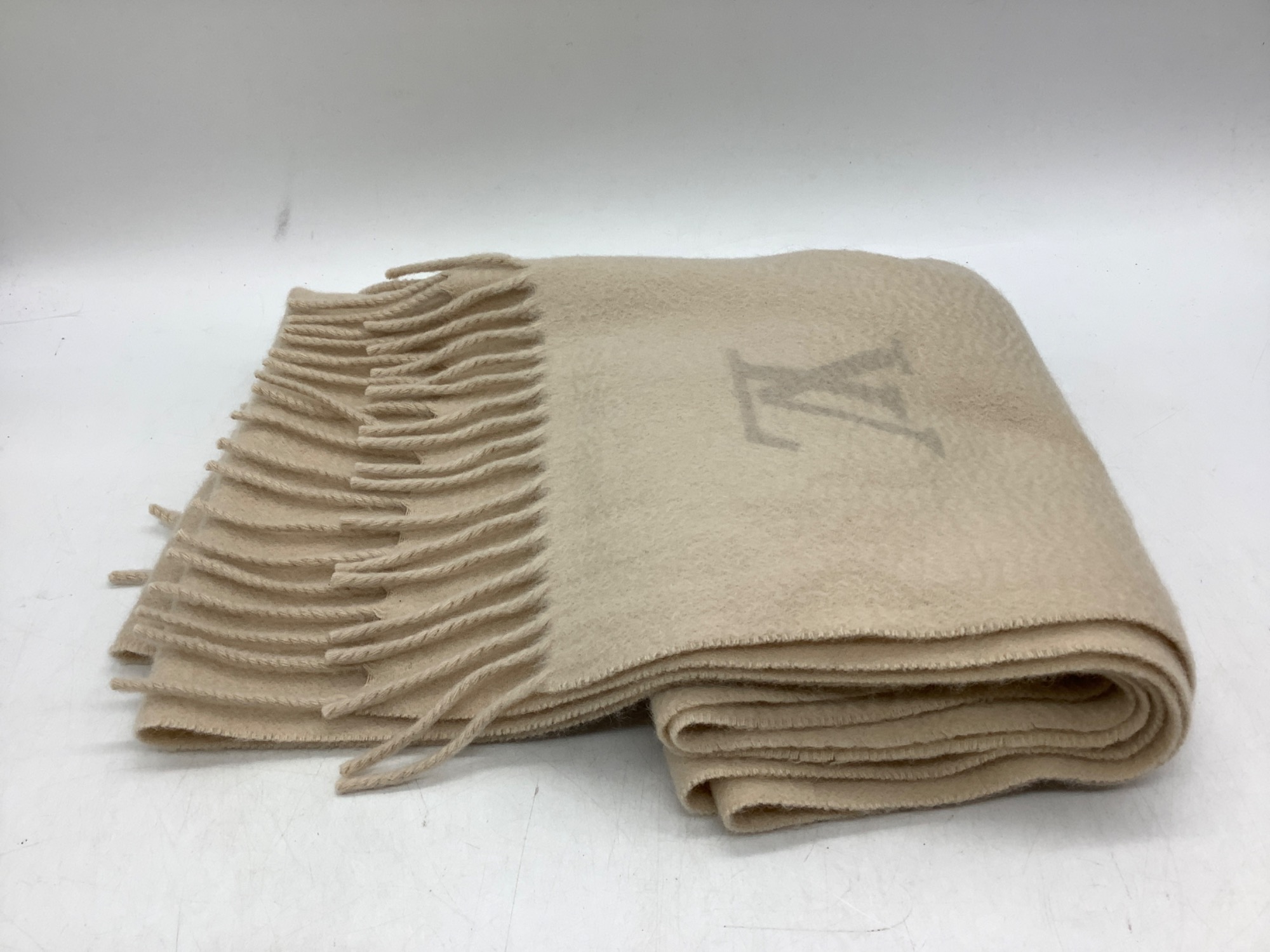 LOUIS VUITTON｜マフラー】価格値下げいたしました！｜2025年12月27日