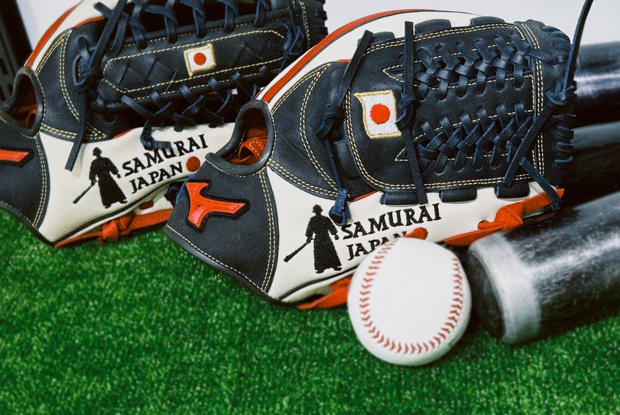 MIZUNO｜軟式グローブ 侍ジャパン WBC日本代表モデル】買取入荷いたし