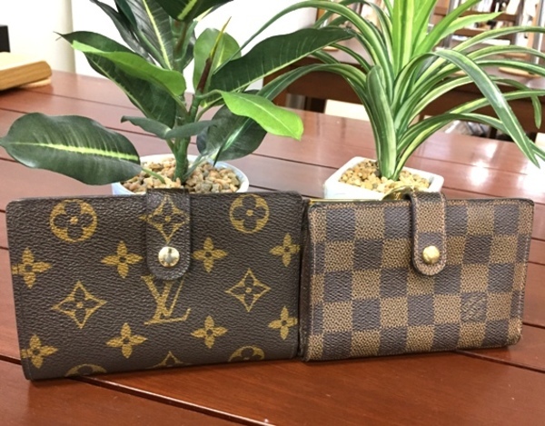【正規品】Vuitton ヴィトン モノグラム ダミエ　二つ折り 財布 正規品】Vuitton ヴィトン モノグラム ダミエ 二つ折り 財布