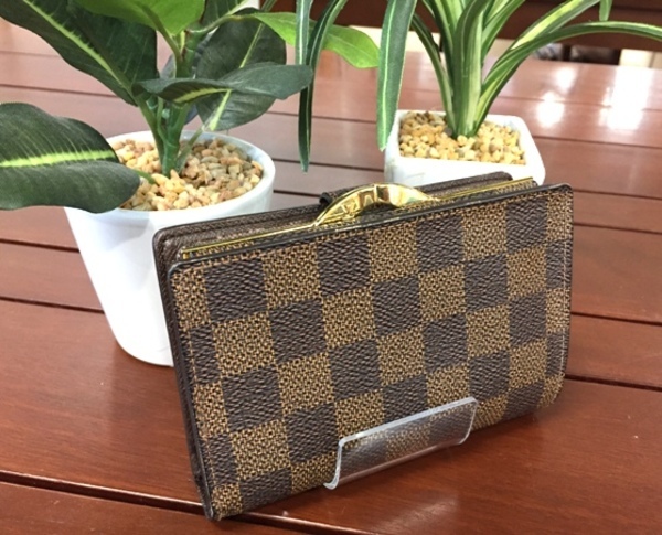 LOUIS VUITTON ダミエ　二つ折り財布(8/18で出品終了) 2025年最新】Yahoo!オークション -二つ折り ルイヴィトン ダミエ 財布