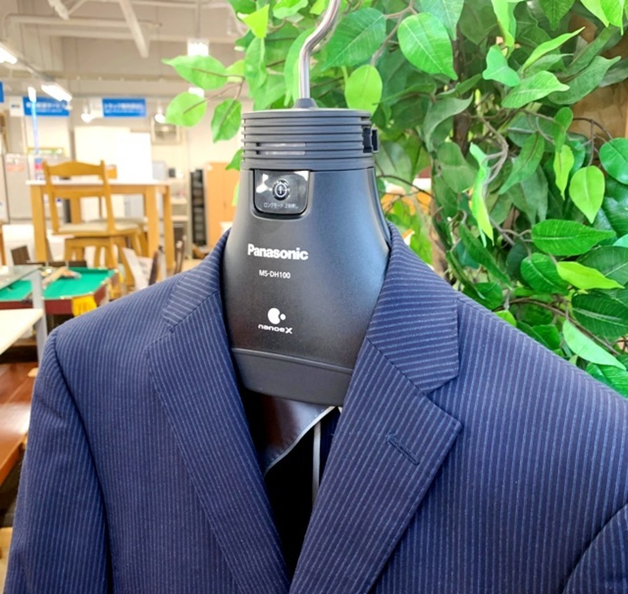 スーツのお手入れ簡単に♪ Panasonic（パナソニック）脱臭ハンガー