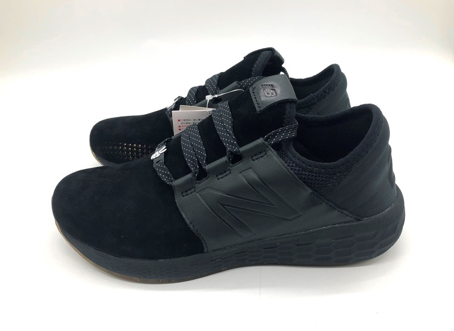 h*5様 New Balance × Disney コラボスニーカー　ミッキーマ Disney × New Balance ニューバランスより「ミッキーマウス