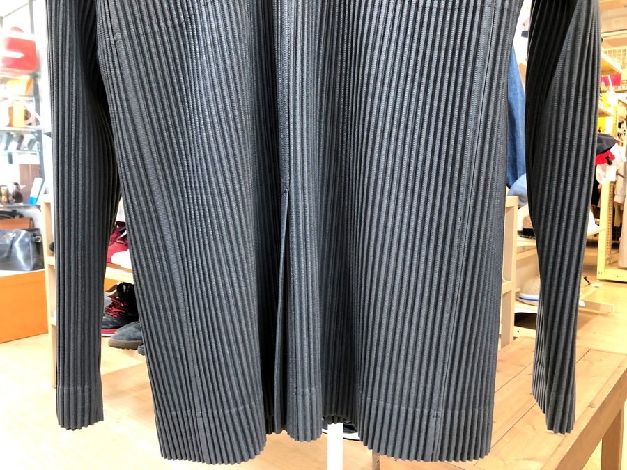 HOMME PLISSE ISSEY MIYAKE (オムプリッセイッセイミヤケ)の