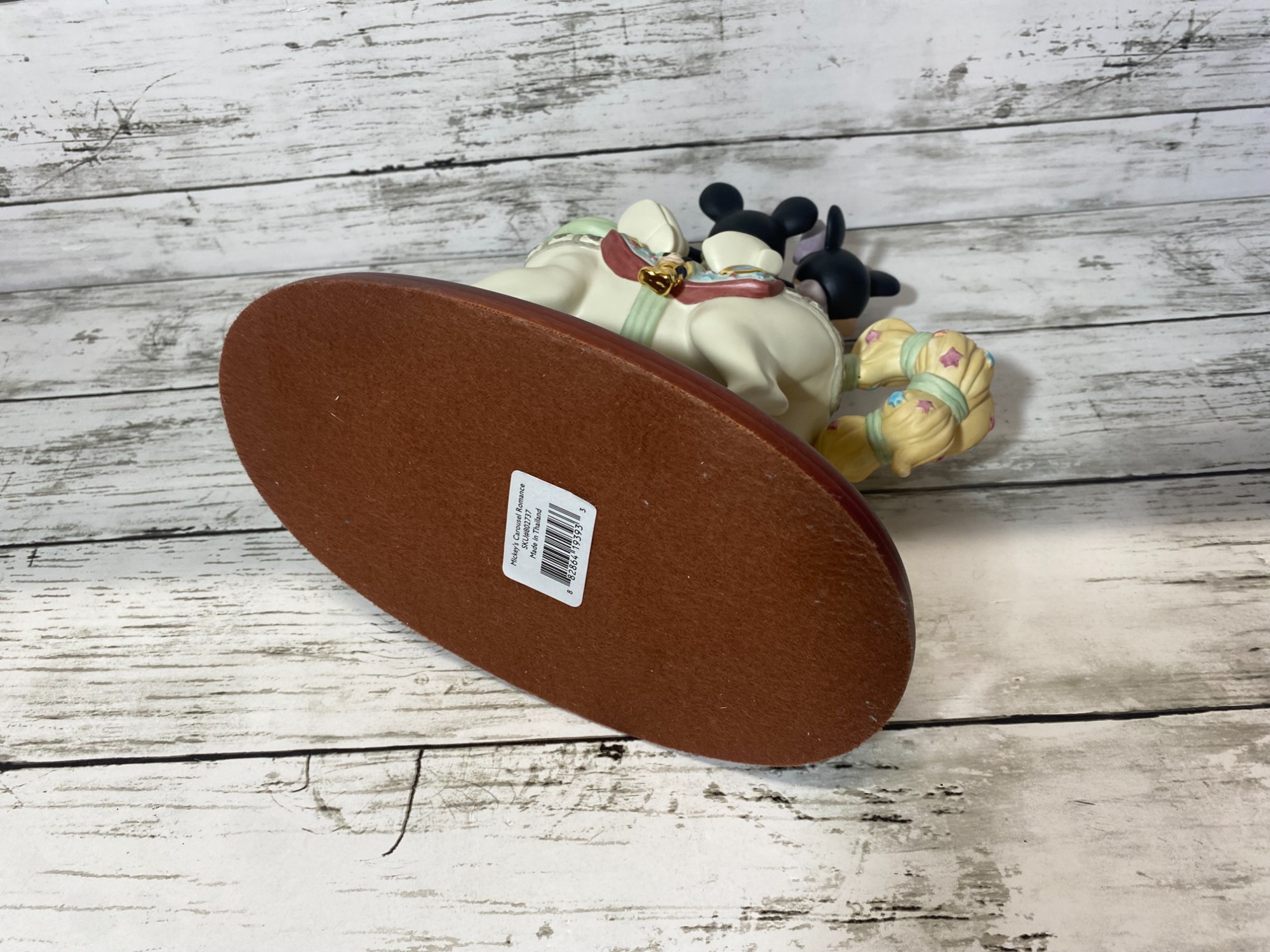 2500体限定品！】LENOX（レノックス）の『MICKEY'S CAROUSEL ROMANCE