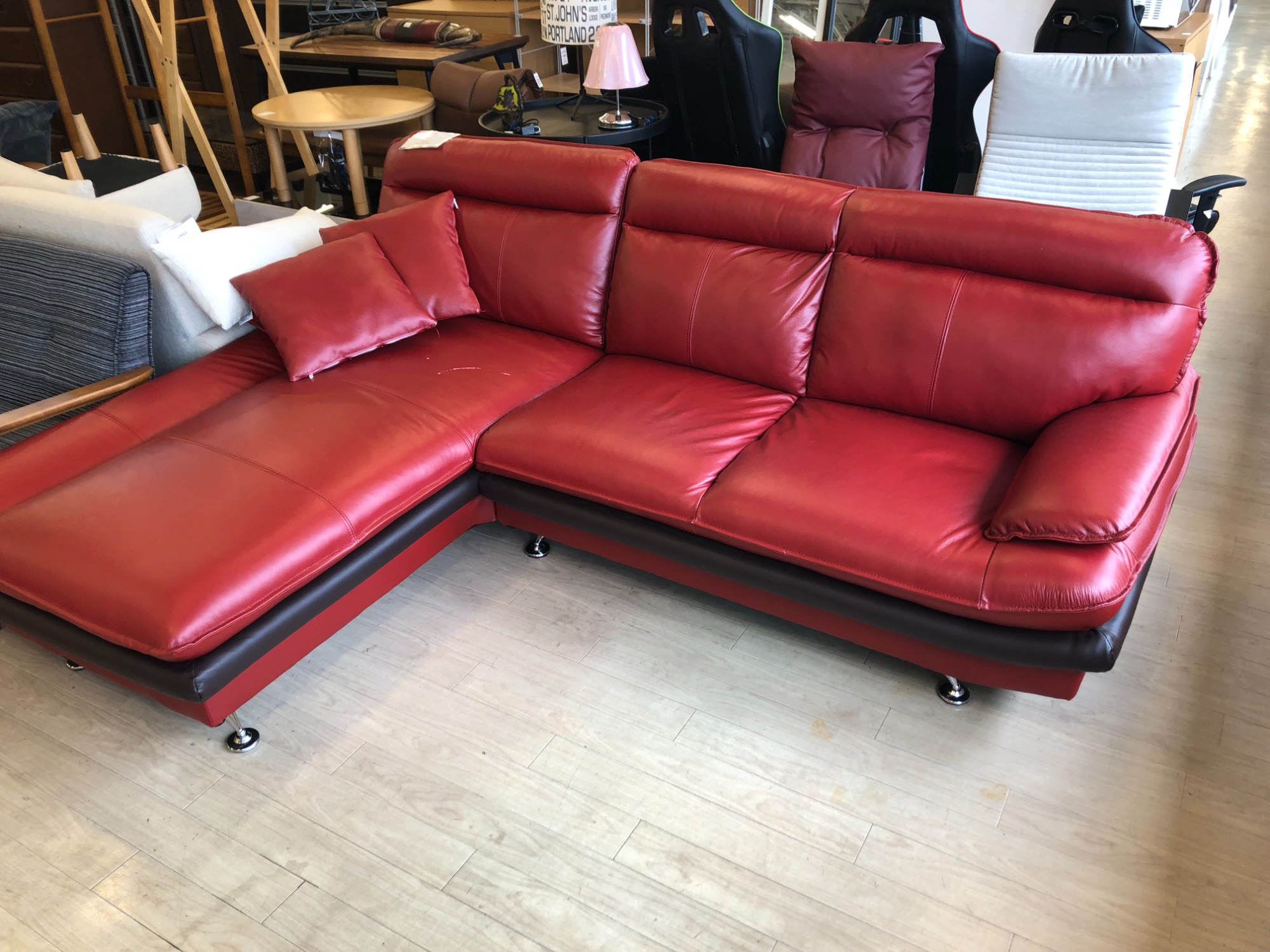 カウチソファー　レッド【トレファク上福岡】 ニトリ 3人掛け カウチソファ ロゾ4 買取入荷しました！！｜2023年11