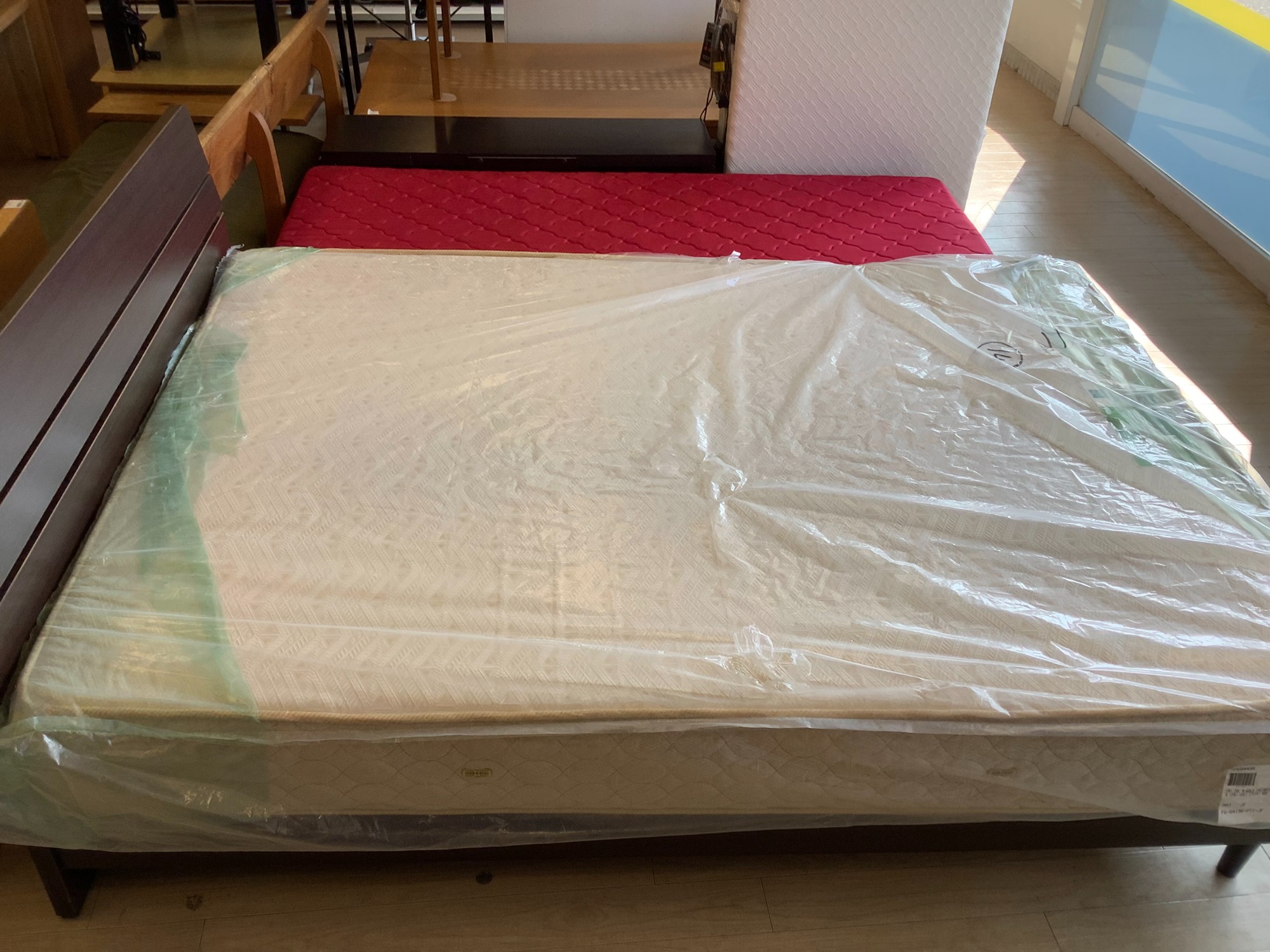 セミダブルベッドを入荷いたしました！！｜2025年01月21日｜リサイクル