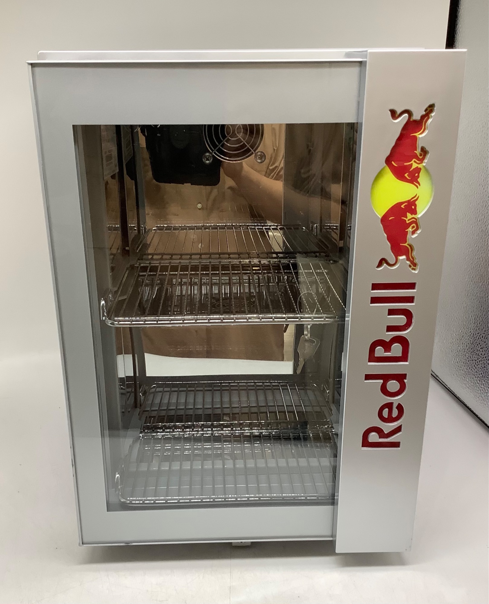 Red Bull 冷蔵庫 レッドブル冷蔵庫 : r/howto