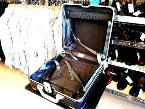 ビジネスアイテムのRIMOWA リモワ