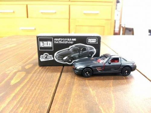 トミカ メルセデスベンツ SLS AMG マッドブラックエディション 非売品