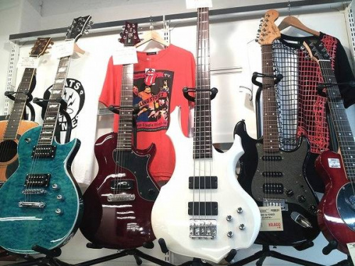 ＦＥＮＤＥＲ　ＪＡＰＡＮ　フェンダージャパンの楽器　買取　福岡