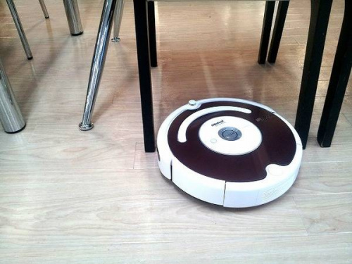 掃除機　掃除ロボットのｉＲｏｂｏｔ　アイロボット　ルンバ