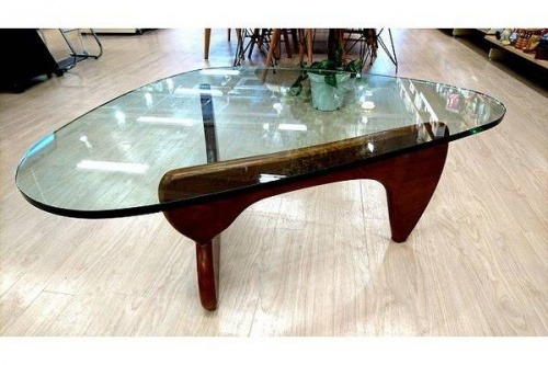 家具・インテリアのテーブル