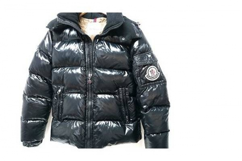 ダウンジャケットのＭＯＮＣＬＥＲ　モンクレール