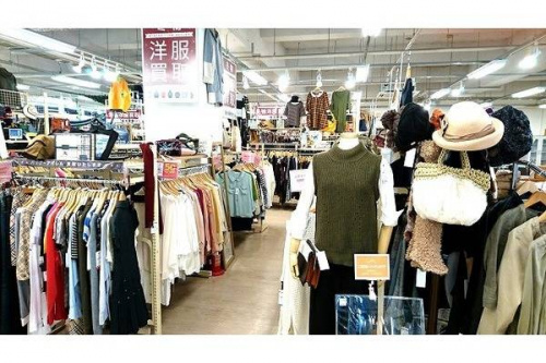 セールの古着　買取　福岡