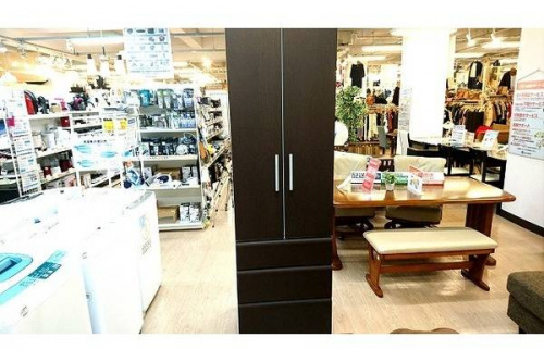 家具・インテリアのワードローブ