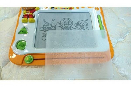 ベビーのＢＡＮＤＡＩ　バンダイ