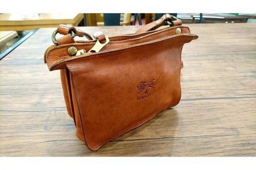 ＩＬ　ＢＩＳＯＮＴＥ　イルビゾンテのブランド　買取　福岡