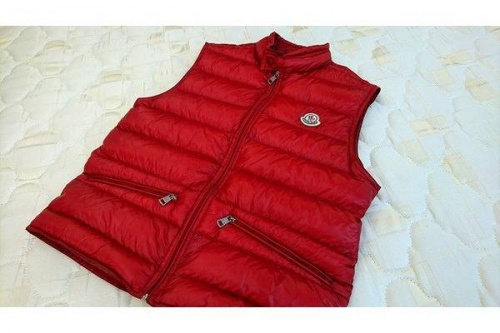 ジャケットのＭＯＮＣＬＥＲ　モンクレール