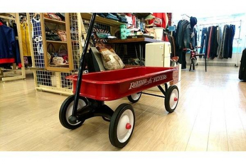 雑貨のクラシックワゴン