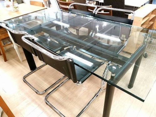 家具のダイニングセット