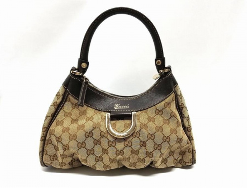 バッグのGUCCI　ルイヴィトン