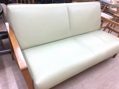 家具のソファ