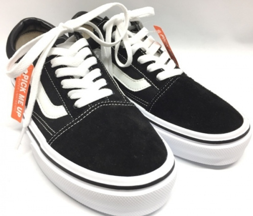 靴のスニーカー 福岡